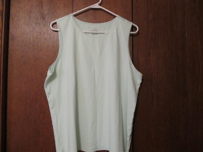 C J Banks XL pastel green/white dots sleeveless ladies single knit top