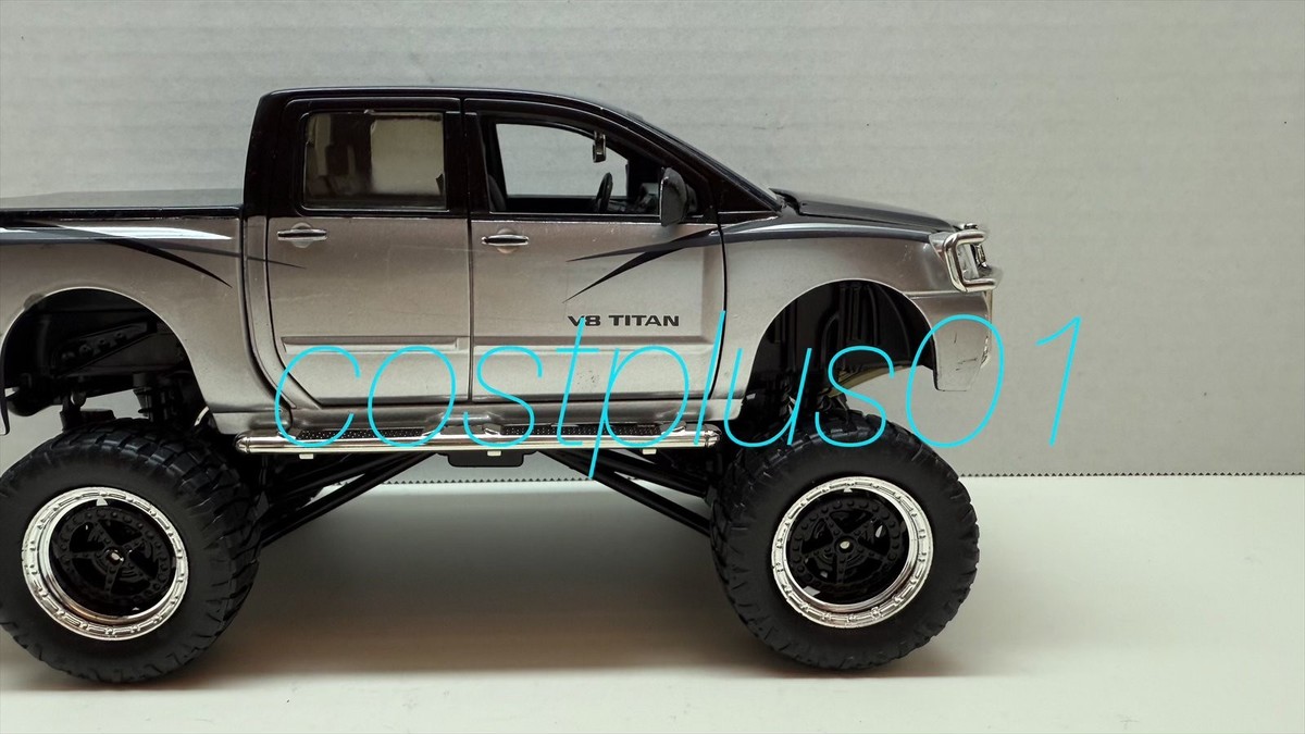 JADA HIGH PROFILE NISSAN TITAN 1:24 SILVER 2T 