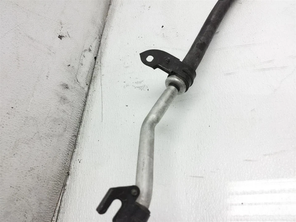 Tubo de manguera líquido de succión aire acondicionado Toyota Matrix 2003-2004 88712-02220 Foto 2 de 4