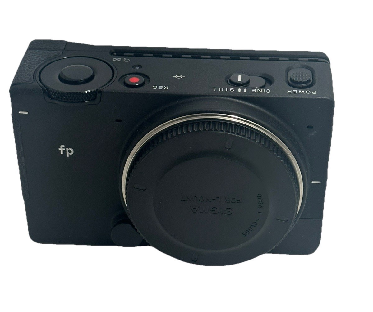 Sigma fp Mirrorless Camera Full-Frame Leica L-mount Only Body