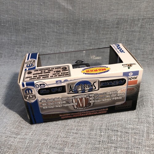 1:64 M2 MACHINES 1958 PLYMOUTH FURY MOPAR 75 YEARS AUTO-DREAMS - Picture 6 of 6