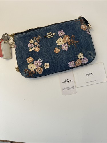COACH WHASED DENIM WRISTLET CLUTCH POUCH CHAIN STRAP FLORAL 92050 + BAG CHARMS - Picture 10 of 24