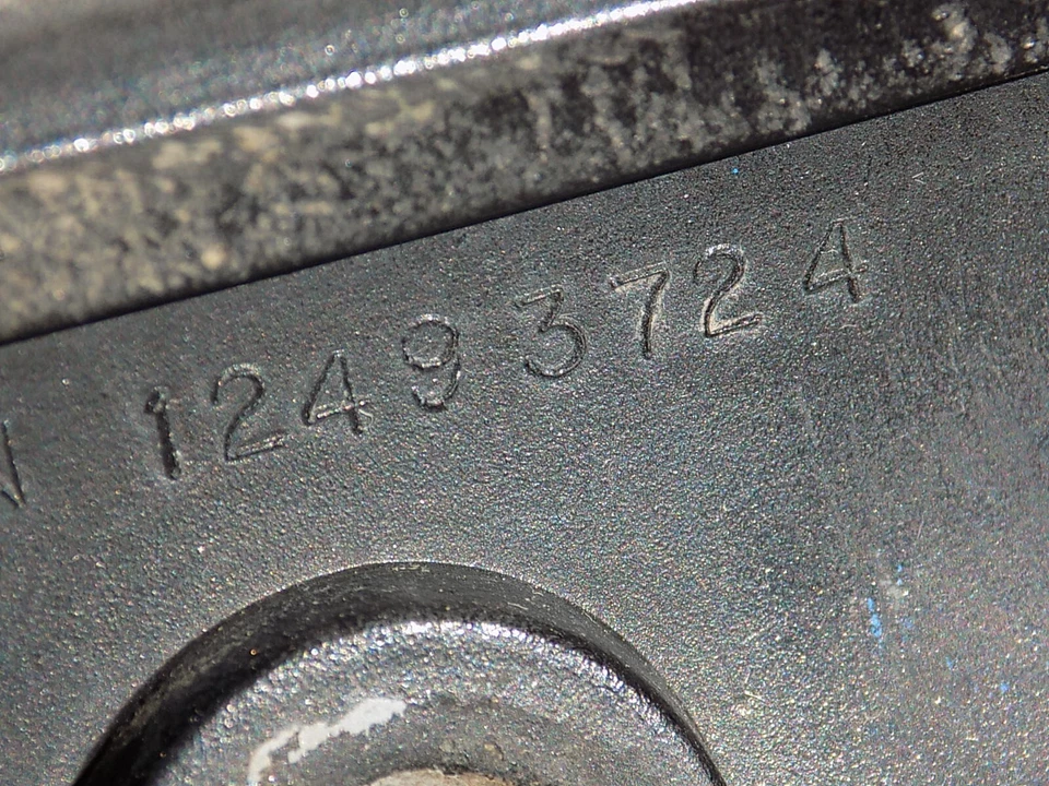 Alerón trasero Chevrolet Monte Carlo SS 2000-2005 Foto 3 de 4