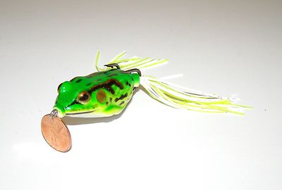 Soft Topwater Neon Green Life-Like Frog Fishing Lure Bait Tackle 4 Big Fish NEW