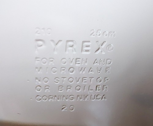 PYREX Pie Dish 10" Vintage Model 210 & Pyrex Pie Dish 9" Genuine Model 209 2 Set - Picture 7 of 8