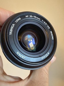 YASHICA AF MACRO focussing 35-70 mm f/ 3.3-4.5 Lens