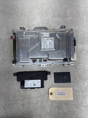 2022 TESLA Model Y MCU Computer w/vsec & key Intel AWS 1684435-00-D 54043 U1