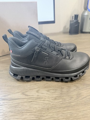 On Cloud Women’s 5.5 Hi Waterproof Hiking Shoes All Black NWB 🔥 - Picture 1 of 19