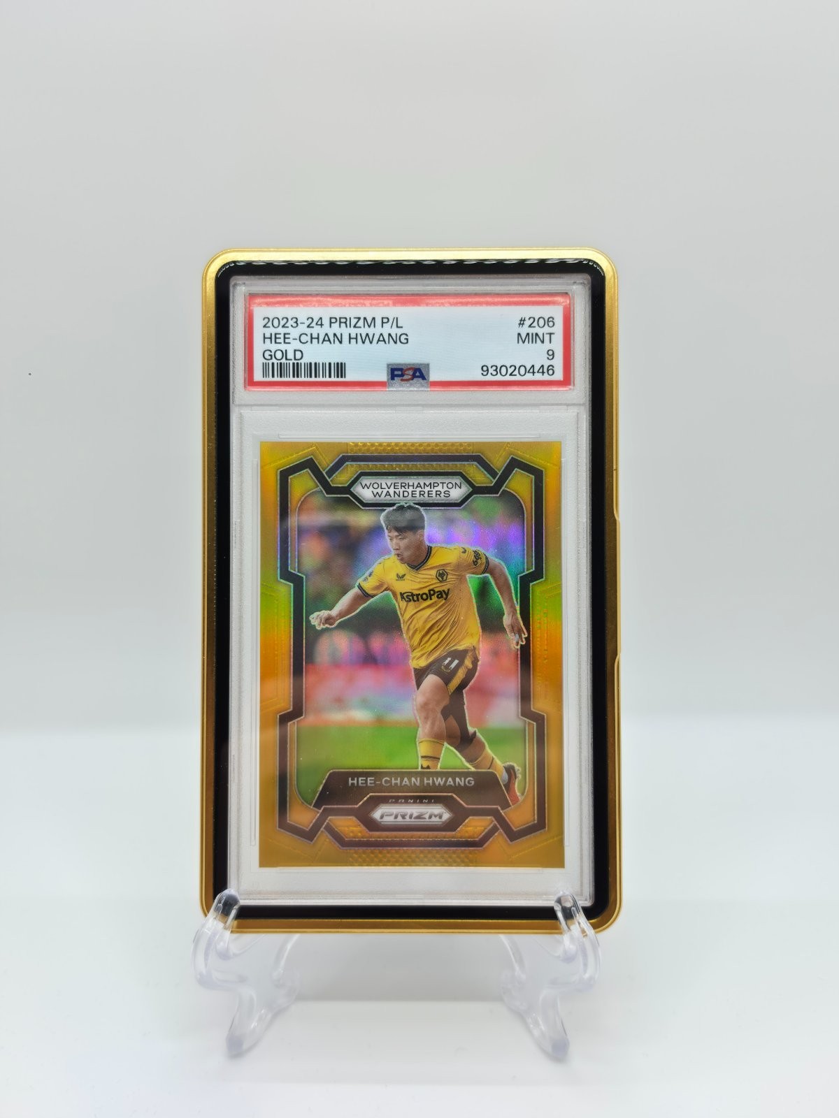 Prizm epl Hwang Hee-chan Gold PSA 9