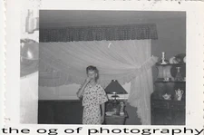 FOUND PHOTO Original BLACK and WHITE Snapshot PHOTOGRAPHY Free Shipping D 84 5