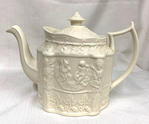 New~Godinger &Co Ivory Cream Teapot Embossed Porcelain w/Cherubs Roses Grapes