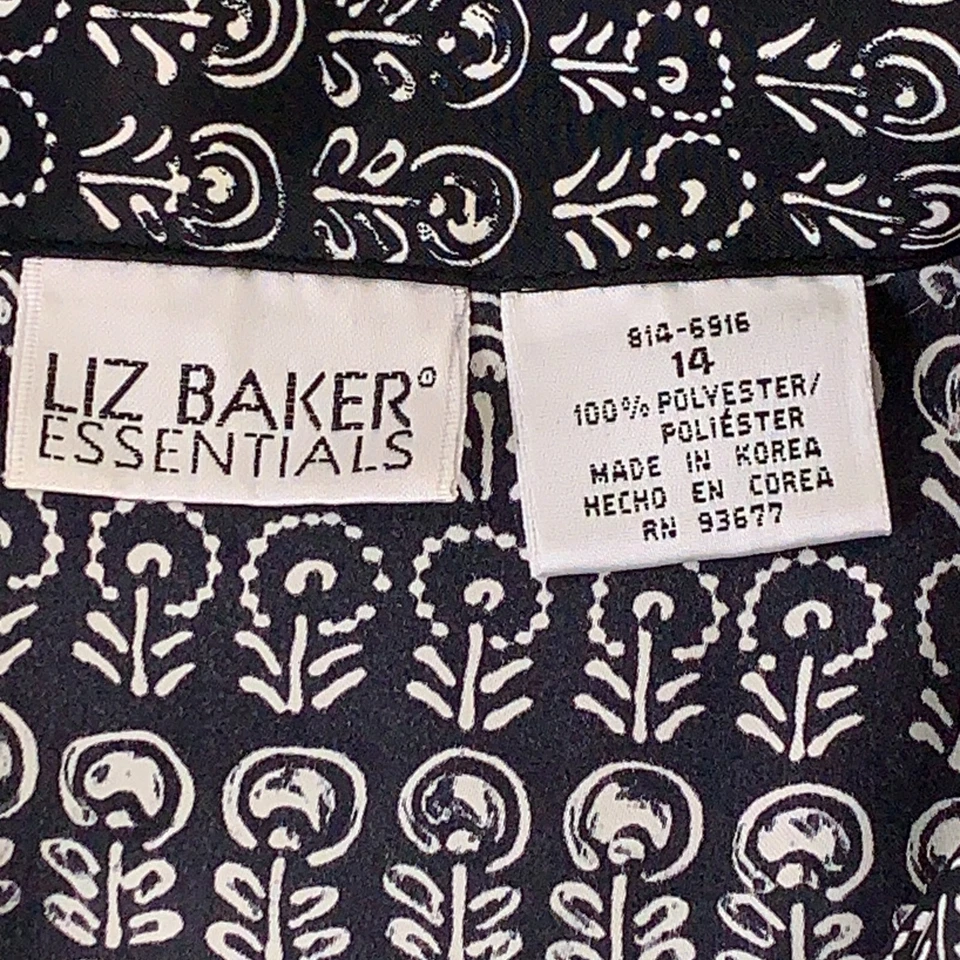 Liz Baker Essentials女式14黑色白色花卉短袖纽扣前上衣 — 第 2/4 张图片