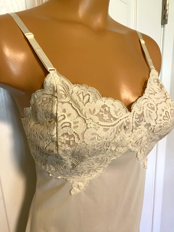 DE COLECCIÓN AÑOS 60 IMAGNIN WONDERMAID MARFIL CON RIBETE DE ENCAJE ESMERILADO DESLIZAMIENTO COMPLETO TALLA 34 Foto 4 de 4