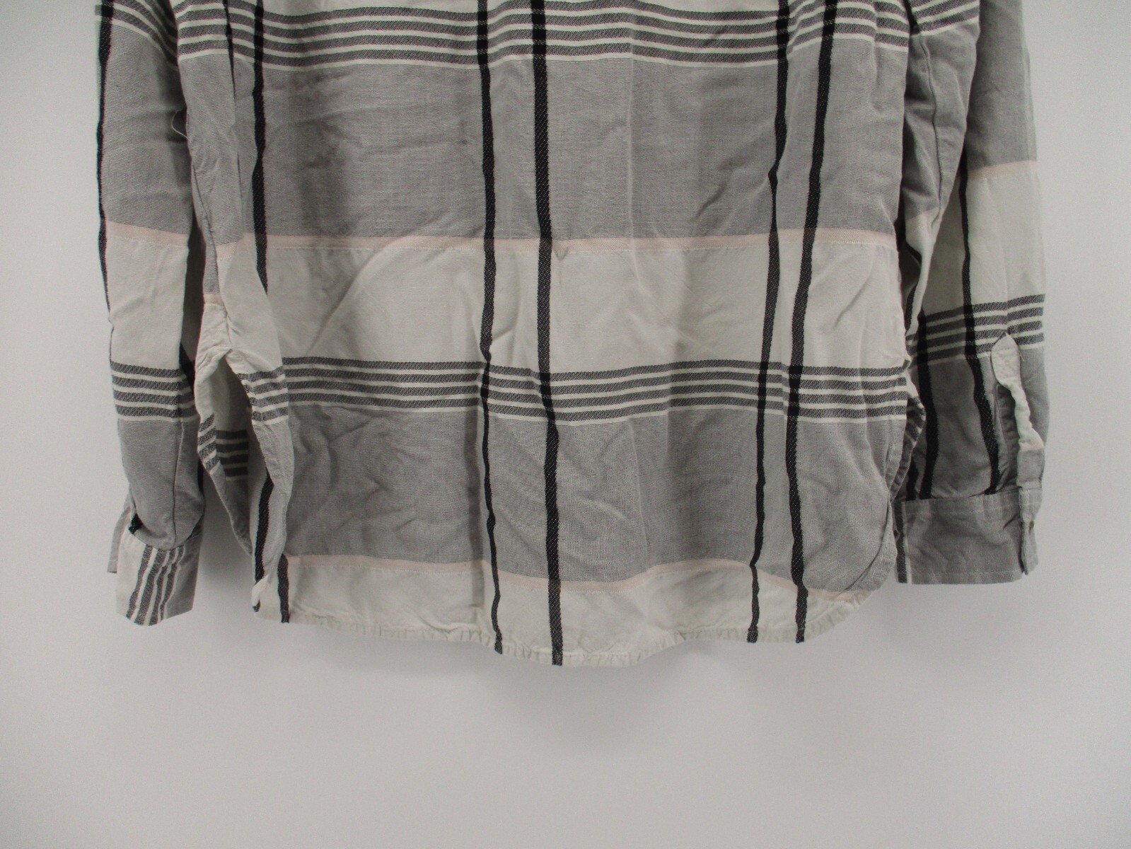 Universal Thread Medium Long Sleeve Button Up Str… - image 5