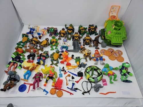 Vintage Teenage Mutant NINJA TURTLES Figures, Misc Accessories And Pizza Thrower