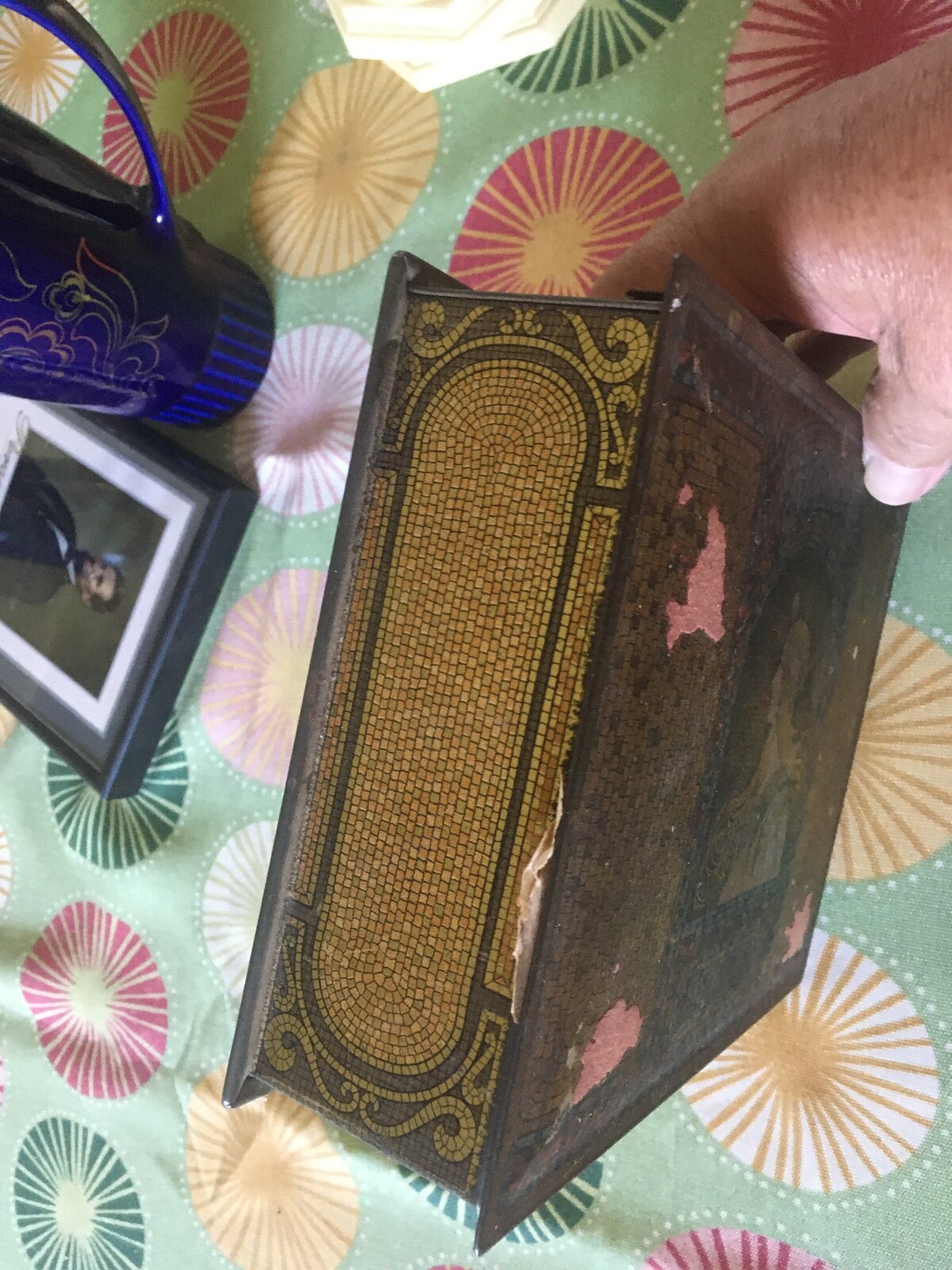 Whitmans Salmagundi Collectors Tin Replica PENCIL BOX