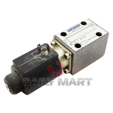 New In Box VICKERS DG3VP-3-102A-VM-UH-10 Directional Valve