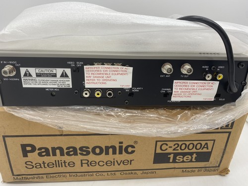 Nuovo ricevitore satellitare Panasonic C-2000A standard def + telecomando & 1 cavo coassiale - Foto 5 di 9