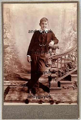 CABINET CARD MILITARY CROSS CHARLES RAY LIMBERY WW1 CASUALTY TEIGNMOUTH NAMED