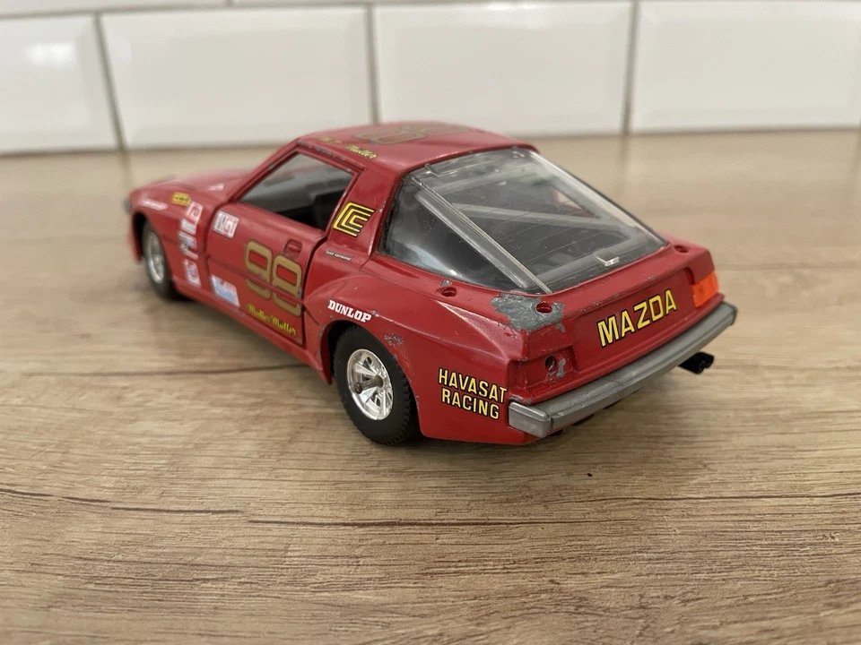 Mazda RX-7 Voiture Miniature Burago 1/24  - Photo 3/4