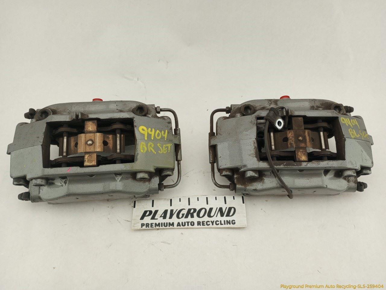 Maserati Quattroporte 2003-2008 Rear Right Brake calipers Pair P/N 841508