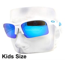 Oakley Youth Fit Sunglasses OJ9013-0262 Capacitor White Prizm Sapphire Kids Size