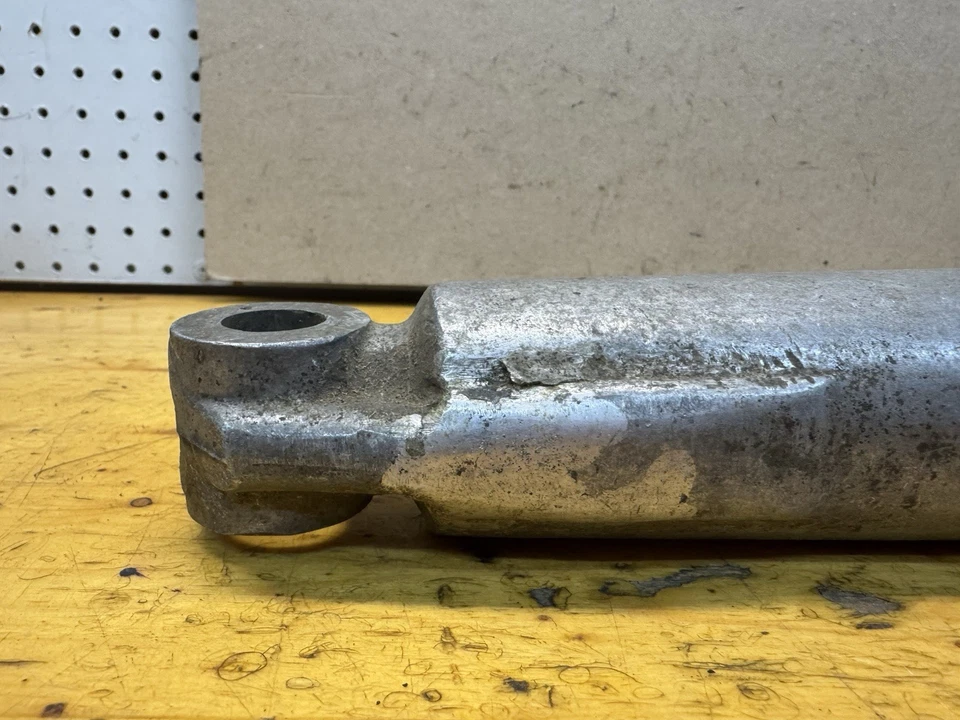 Harley Hydra-Glide PATA DE HORQUILLA INFERIOR 1949-68 Cabeza de pala deslizante 41 mm Foto 4 de 4