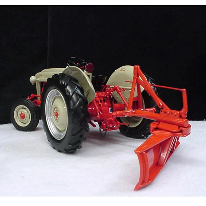ERTL 1/16 1953 NAA Ford Golden Jubilee Tractor w/ Rear Blade, 50th Annv 13630a - Image 2 of 4