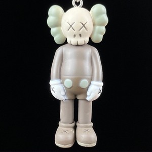 Porte-clés KAWS Tokyo First Companion (2021) Noir de la Collection - FR