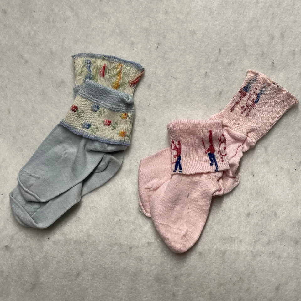 Antique Vintage Baby Toddler Clothes Handmade Linen Bib Socks Bloomers AS IS - Image 2 of 4