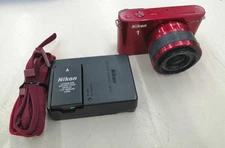 NIKON 1 J1 Mirrorless Camera Lens Kit Complete