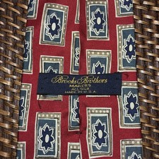 Brooks Brothers Makers Tie 100 Silk Geometric Necktie 3.5 Vintage Red USA