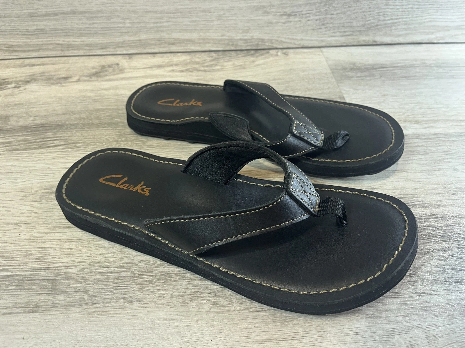 Clarks Roxanna infradito in pelle perizoma donna taglia 7 M nero scarpe slip on