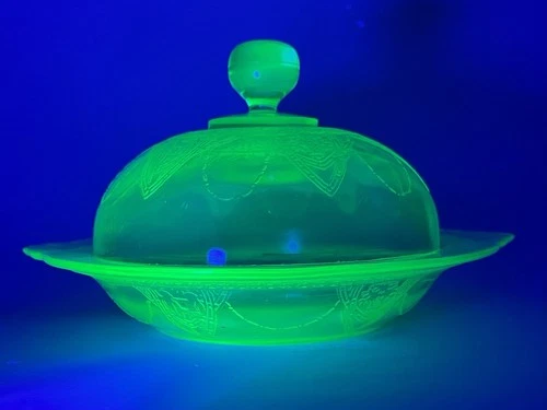 Georgian Lovebirds Butter Dish Green Uranium Federal Glass Vaseline *AS IS*