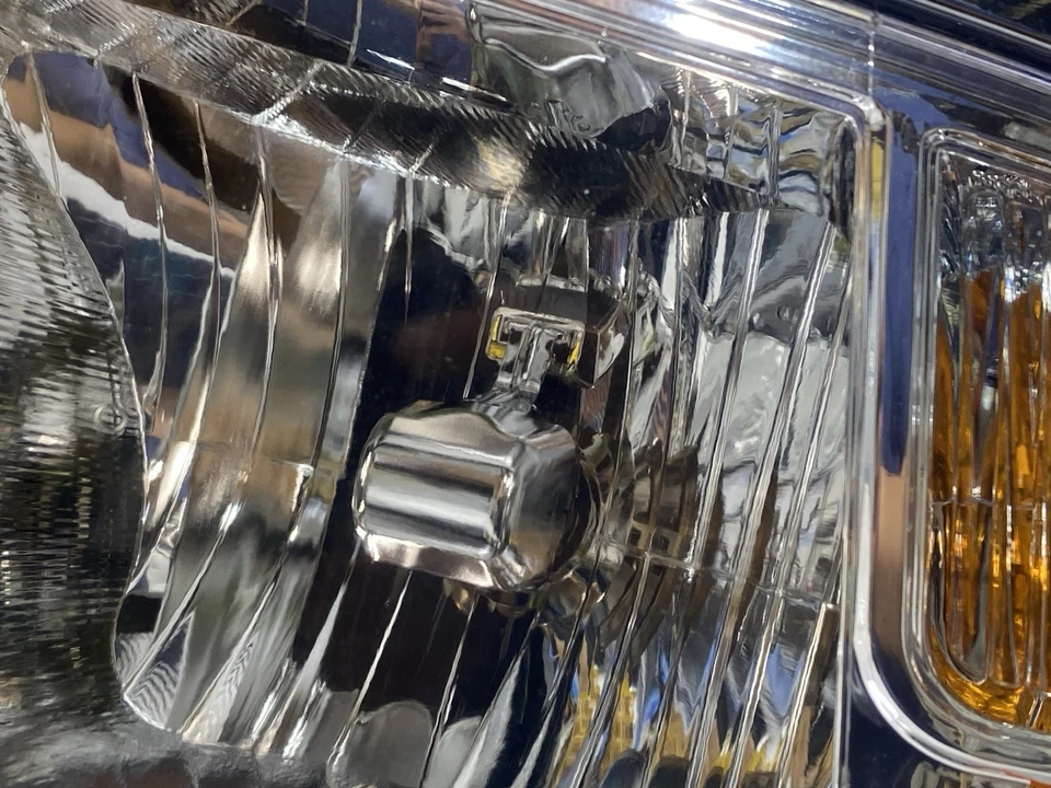 Conjunto Faro Derecho TYC Compatible con Dodge Dakota 2008-2011 20-6965-00 Foto 4 de 4