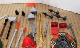 LEGO NINJAGO: 9591 Spinners Weapon Pack Kai NRG Chokun