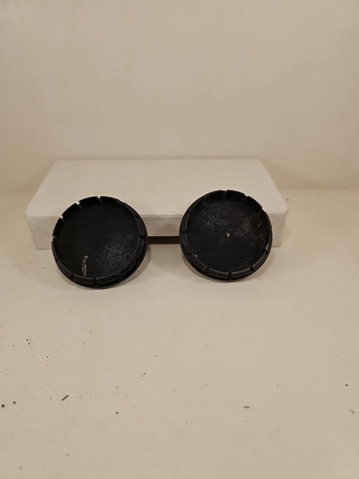 NUEVO Juego de 2 Tapacubos 1995-1999 Chevy Cavalier OEM Tapacubos Pajarita GM Foto 2 de 3