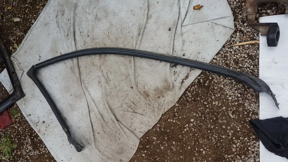 Mazda 323 f 323f 1995 - 1998 puerta delantera izquierda cubierta envolvente protección Foto 4 de 4