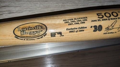 Ken Griffey Jr. Cincinnati Reds Career Achievement Rawlings Baseball Bat 02/2004 - Picture 4 of 5