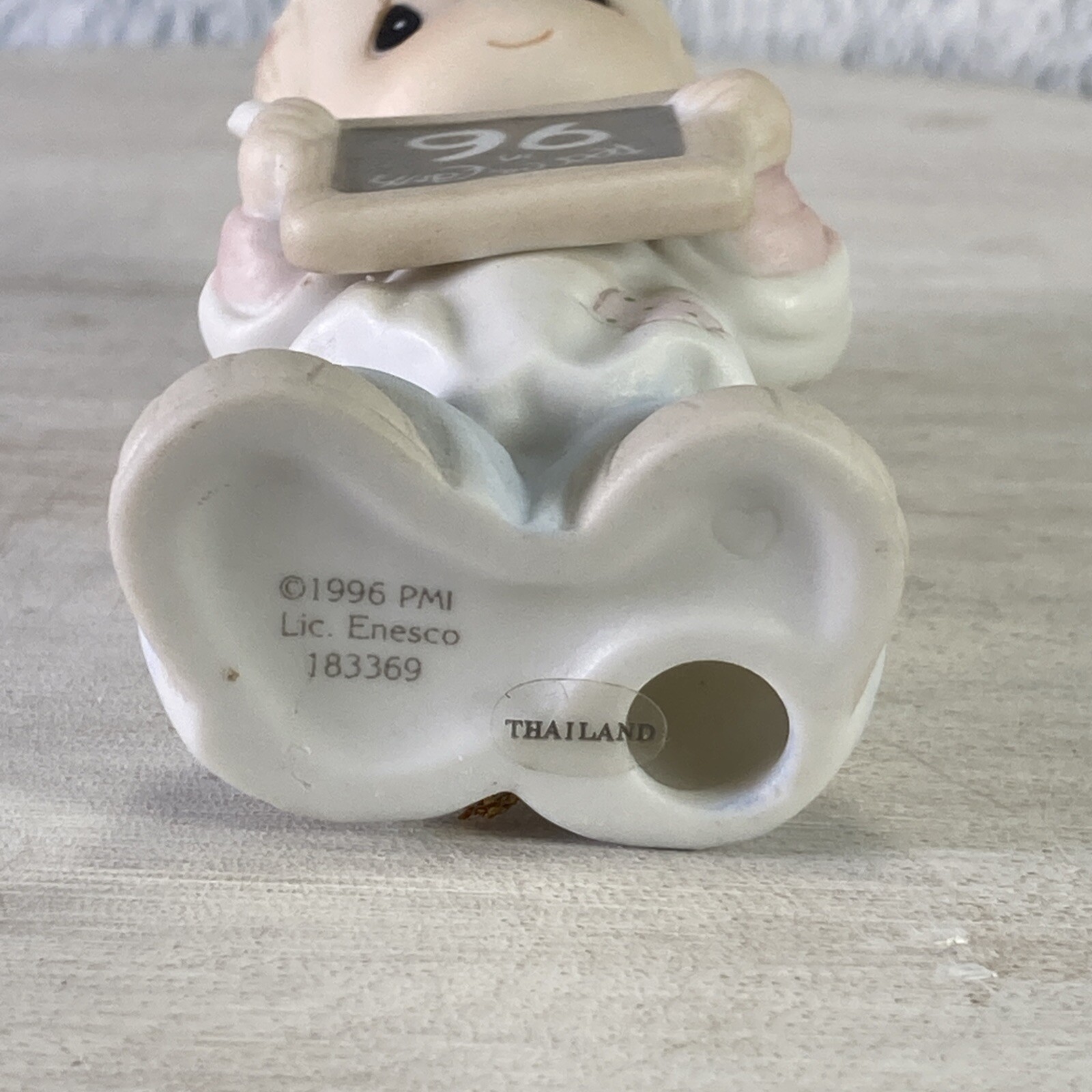 Precious Moments 1996 Christmas Ornament 183369 Peace On Earth Anyway W Box W47