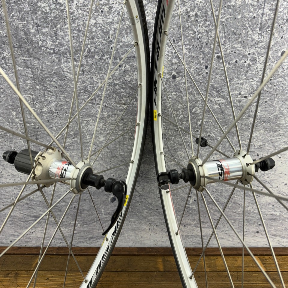 MAVIC AKSIUM RACE RIMS hubs WHEELS SET clincher 700C