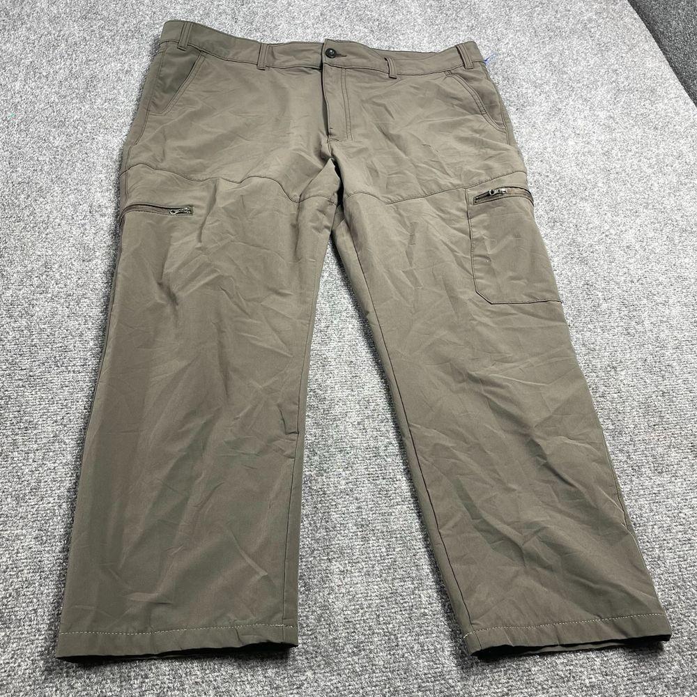 Magellan Outdoors Men's Brown Cargo Pants Classic Fit Moisture Wicking 40W