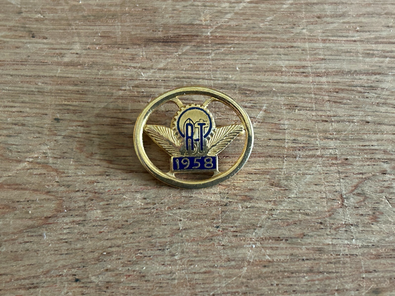 Picture 7 of 24