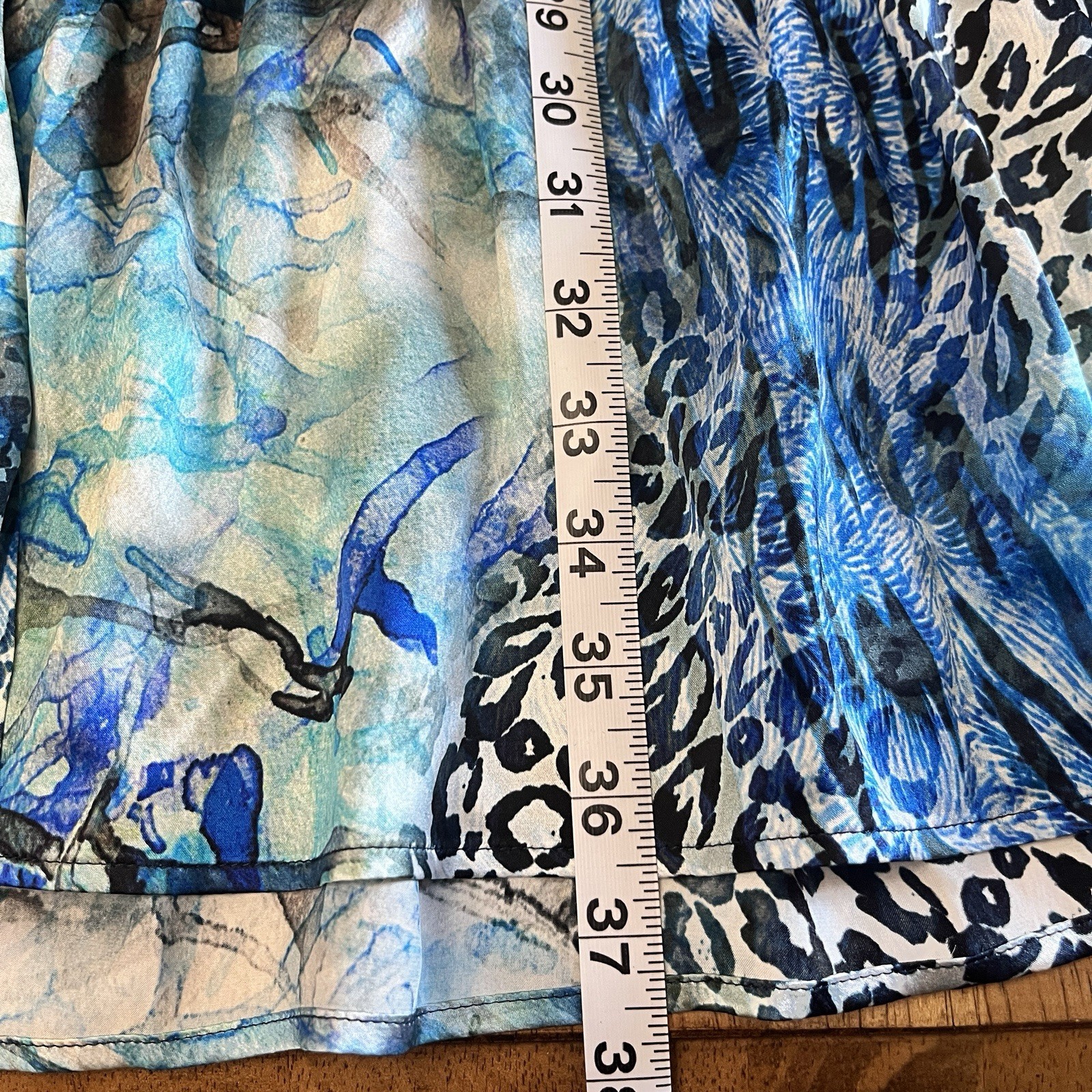 Beautiful Marciano GUESS Underwater Love Abstract… - image 12