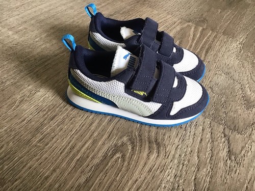 Puma R78 Slipper Kleinkind Jungen Größe 9C Sneaker Freizeitschuhe 373618-18 Riemen