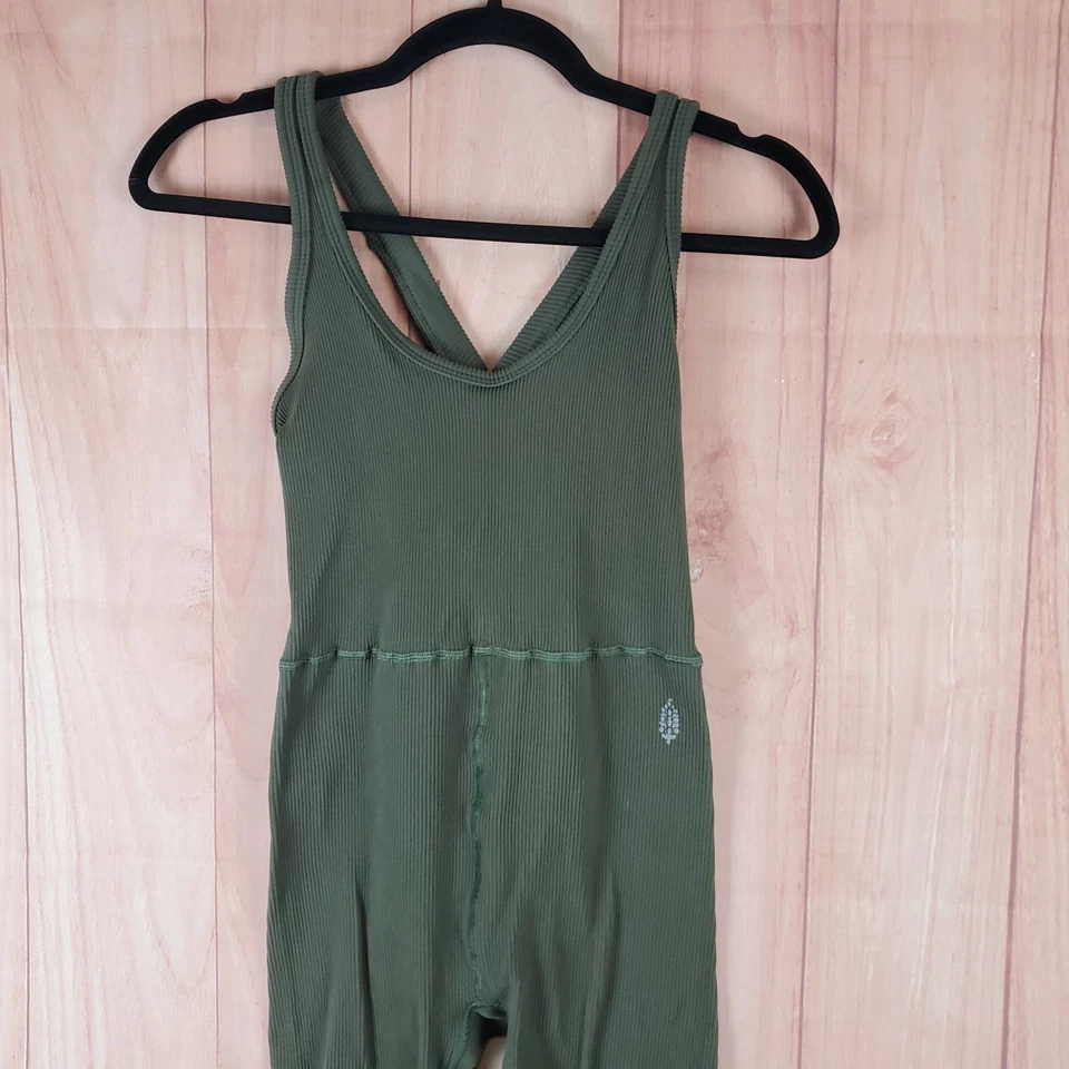 Mono Free People Movement para mujer medio verde elástico cuello redondo espalda cruzada Foto 3 de 4