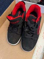 Heelys Wheeled Skate Shoes kids Black/Red - Youth Sz 4 Pre owned