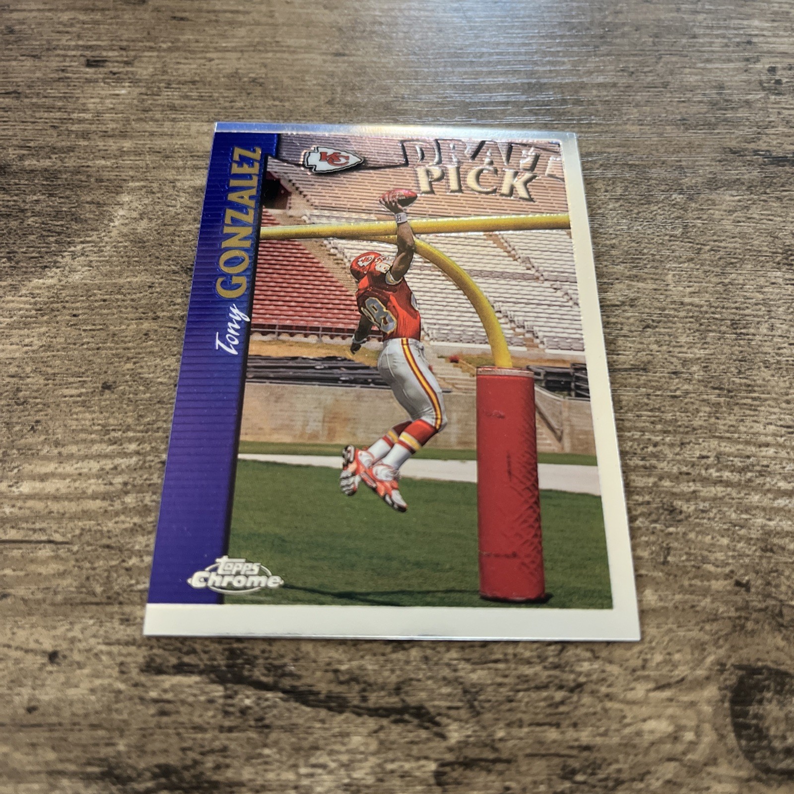 1997 Topps Chrome #24 Tony Gonzalez RC Rookie Card Kansas City Chiefs Falcons