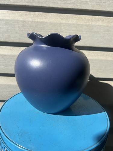 Vintage Dark Blue Bulbous Crimped Large Ceramic Vase 8" Style 828120 Blueberry