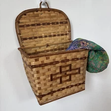 Large Woven Hanging Wall Basket Pocket 13” Wicker Farmhouse Cottage Vintage